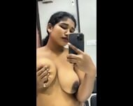 Hot Big Boobs Chut Indian Sexy Girl Showing With Boobs By Finger Indian Porn Sax Video Clips
