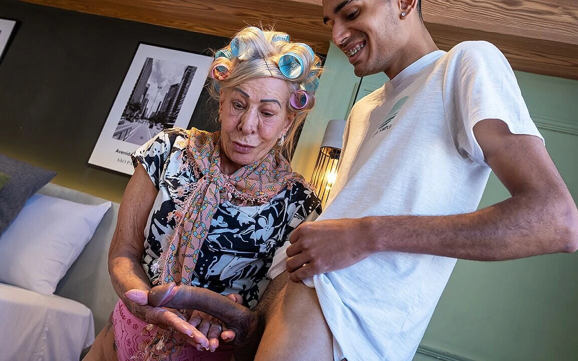 Tattood 79 Year Old Granny Is Totaly Shocked